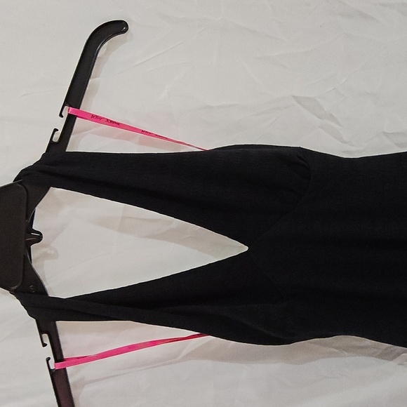 BETSEY JOHNSON BLACK BETSEY JOHNSON ANGELINA MIDI HALTER DRESS - Picture 2 of 5